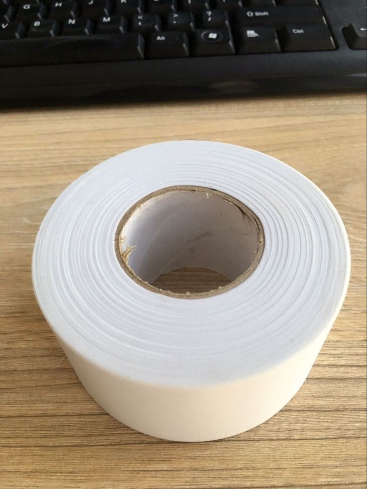 Konditsionerlarni joylashtirish uchun yopishqoq PVX lenta yo'q